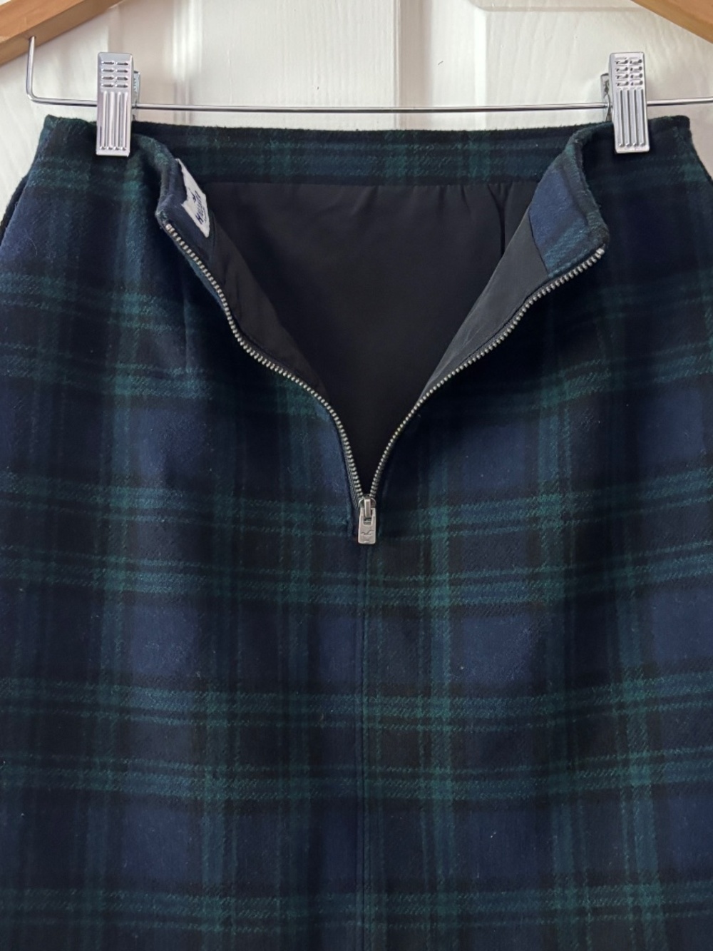 Hollister Ultra High Rise Mini Skirt - Navy Blue & Green Plaid Size XS - Picture 5 of 11